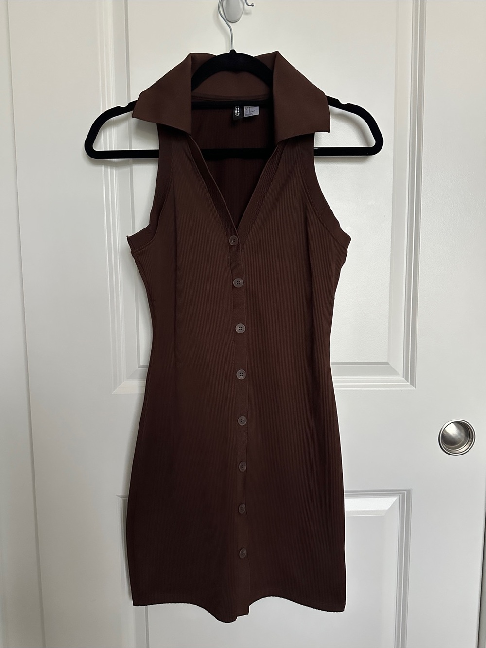 H&M Sleeveless Brown Collared Button-Front Dress